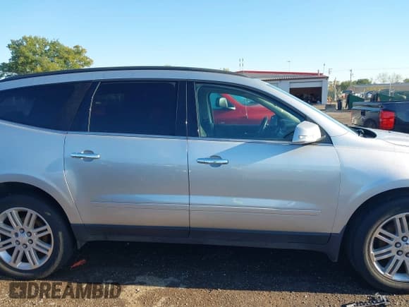 ✅ 2013 Chevrolet Traverse LT • VIN: 1GNKRGKD9DJ228707 • Lot: 43398452. Wystawiony na IAAI z przebiegiem 150 265 mil. Bezpłatny archiwum sprzedaży aukcyjnych z USA i szczegółowy raport historii pojazdu na DreamBid. Zdjęcie 13.