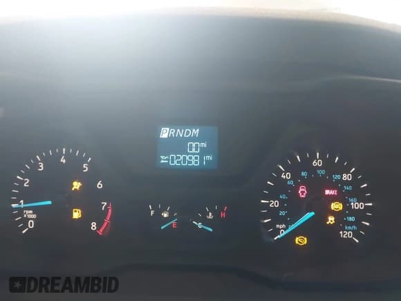 ✅ 2018 Ford Transit XL • VIN: 1FMZK1CM7JKA81747 • Lot: 42143608. Wystawiony na IAAI z przebiegiem 20 981 mil. Bezpłatny archiwum sprzedaży aukcyjnych z USA i szczegółowy raport historii pojazdu na DreamBid. Zdjęcie 7.