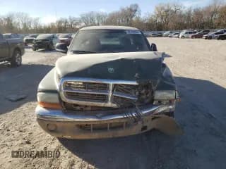 ✅ 2002 Dodge Dakota SLT • VIN: 1B7GL42N02S566740 • Lot: 82446964. Wystawiony na Copart z przebiegiem 244 432 mil. Bezpłatny archiwum sprzedaży aukcyjnych z USA i szczegółowy raport historii pojazdu na DreamBid. Zdjęcie 5.