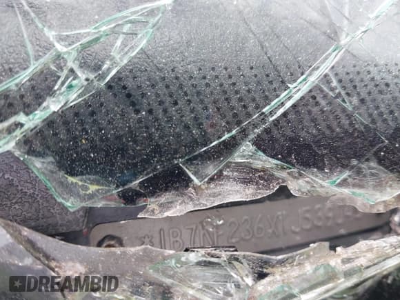 ✅ 2001 Dodge 2500 • VIN: 1B7KF236X1J539045 • Lot: 42336915. Listed on IAAI with Not provided. Free auction sales archive from the USA and detailed vehicle history report at DreamBid. Image 9.