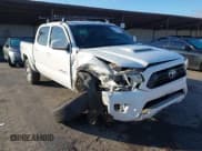 ✅ 2015 Toyota Tacoma PreRunner • VIN: 3TMJU4GN9FM176780 • Lot: 43704666. Wystawiony na IAAI z przebiegiem 193 692 mil. Bezpłatny archiwum sprzedaży aukcyjnych z USA i szczegółowy raport historii pojazdu na DreamBid. Zdjęcie 6.