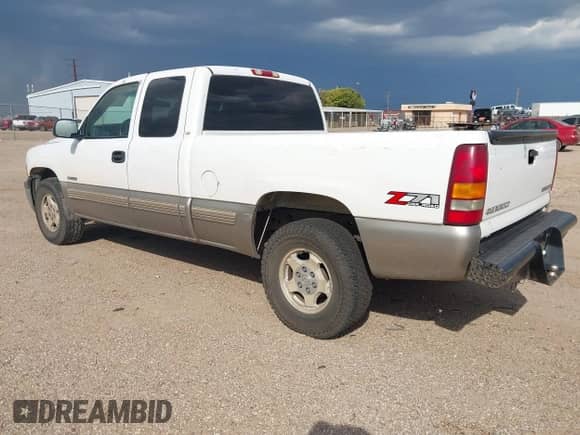 2002 Chevrolet Silverado 1500 LS with VIN 2GCEK19T521378079, listed as a IAAI auction lot 43242169 with 264,320 mi miles and . Bid and sale history available at DreamBid. Image 3.
