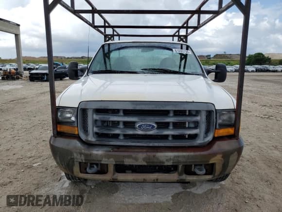 ✅ 1999 Ford F-250 XL • VIN: 1FTNF20L3XEA65075 • Lot: 61833755. Listed on Copart with 311,311 mi. Free auction sales archive from the USA and detailed vehicle history report at DreamBid. Image 5.