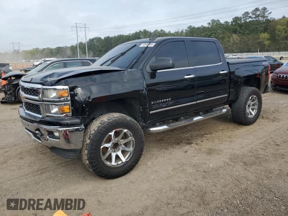 ✅ 2015 Chevrolet Silverado 1500 LTZ • VIN: 3GCPCSEC5FG139940 • Лот: 50695995. Опубликован ранее на Copart с пробегом 180 851 миль. Бесплатный доступ к архиву аукционных продаж из США и подробный отчёт об истории автомобиля на DreamBid. Изображение 1.