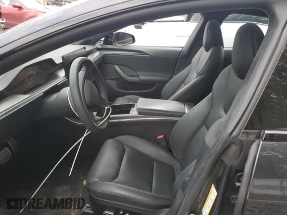 ✅ 2024 Tesla Model S Plaid • VIN: 5YJSA1E6XRF534856 • Lot: 83979535. Wystawiony na Copart z przebiegiem 49 357 mil. Bezpłatny archiwum sprzedaży aukcyjnych z USA i szczegółowy raport historii pojazdu na DreamBid. Zdjęcie 7.