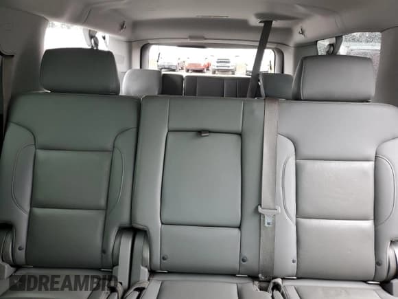 ✅ 2015 Chevrolet Suburban LT • VIN: 1GNSKJKCXFR508245 • Lot: 80227434. Wystawiony na Copart z przebiegiem 111 935 mil. Bezpłatny archiwum sprzedaży aukcyjnych z USA i szczegółowy raport historii pojazdu na DreamBid. Zdjęcie 10.