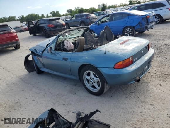 ✅ 1998 BMW 3 Series Z3 1.9 • VIN: 4USCH7325WLE07022 • Лот: 69238925. Опубликован ранее на Copart с пробегом Не указан. Бесплатный доступ к архиву аукционных продаж из США и подробный отчёт об истории автомобиля на DreamBid. Изображение 2.