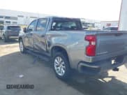 ✅ 2023 Chevrolet Silverado 1500 Custom • VIN: 1GCPABEK0PZ173735 • Lot: 43283933. Wystawiony na IAAI z przebiegiem 43 248 mil. Bezpłatny archiwum sprzedaży aukcyjnych z USA i szczegółowy raport historii pojazdu na DreamBid. Zdjęcie 3.