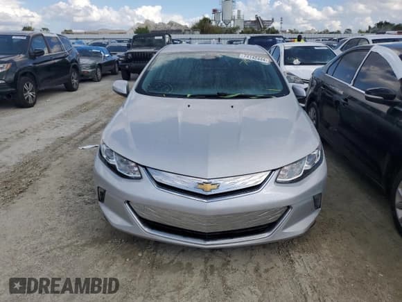 ✅ 2018 Chevrolet Volt LT • VIN: 1G1RC6S50JU105361 • Lot: 74142444. Wystawiony na Copart z przebiegiem Nie podano. Bezpłatny archiwum sprzedaży aukcyjnych z USA i szczegółowy raport historii pojazdu na DreamBid. Zdjęcie 5.