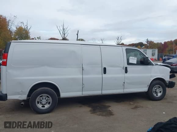 ✅ 2019 Chevrolet Express Cargo • VIN: 1GCWGBFP3K1141860 • Лот: 43549254. Опубликован ранее на IAAI с пробегом 208 271 миль. Бесплатный доступ к архиву аукционных продаж из США и подробный отчёт об истории автомобиля на DreamBid. Изображение 13.