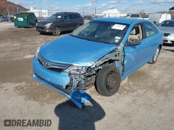 ✅ 2013 Toyota Camry SE • VIN: 4T1BF1FK9DU643852 • Lot: 43700530. Wystawiony na IAAI z przebiegiem 171 706 mil. Bezpłatny archiwum sprzedaży aukcyjnych z USA i szczegółowy raport historii pojazdu na DreamBid. Zdjęcie 2.