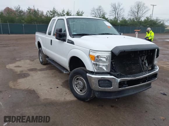 ✅ 2014 Ford F-250 XL • VIN: 1FT7X2B63EEA98605 • Lot: 43742482. Wystawiony na IAAI z przebiegiem 148 458 mil. Bezpłatny archiwum sprzedaży aukcyjnych z USA i szczegółowy raport historii pojazdu na DreamBid. Zdjęcie 1.