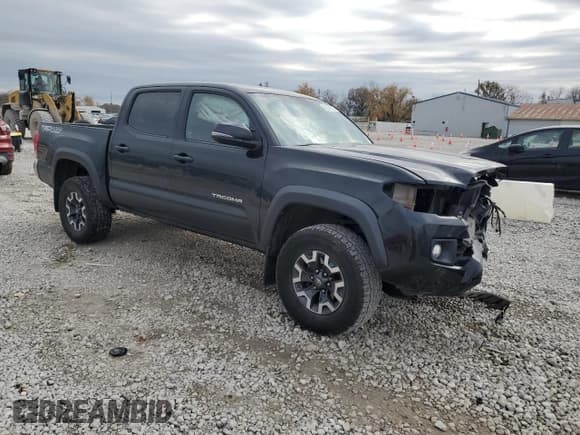 ✅ 2016 Toyota Tacoma TRD Off Road • VIN: 3TMCZ5AN8GM022779 • Lot: 92741305. Wystawiony na Copart z przebiegiem 194 821 mil. Bezpłatny archiwum sprzedaży aukcyjnych z USA i szczegółowy raport historii pojazdu na DreamBid. Zdjęcie 4.