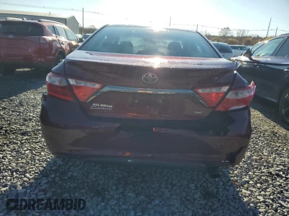 ✅ 2016 Toyota Camry XLE • VIN: 4T1BF1FK5GU535930 • Лот: 92325095. Опубликован ранее на Copart с пробегом 168 723 миль. Бесплатный доступ к архиву аукционных продаж из США и подробный отчёт об истории автомобиля на DreamBid. Изображение 6.