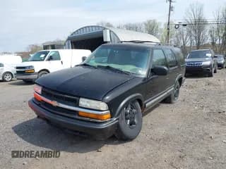 ✅ 2000 Chevrolet Blazer LT • VIN: 1GNDT13W8Y2381912 • Lot: 42083991. Wystawiony na IAAI z przebiegiem 69 983 mil. Bezpłatny archiwum sprzedaży aukcyjnych z USA i szczegółowy raport historii pojazdu na DreamBid. Zdjęcie 6.