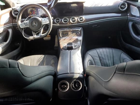 ✅ 2019 Mercedes-Benz CLS 450 • VIN: WDD2J5KB3KA028296 • Lot: 46172755. Listed on Copart with 64,156 mi. Free auction sales archive from the USA and detailed vehicle history report at DreamBid. Image 8.