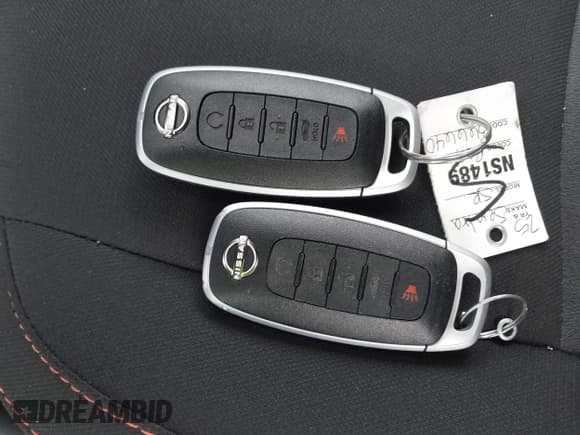 ✅ 2025 Nissan Sentra SR • VIN: 3N1AB8DV2SY366640 • Lot: 43564066. Wystawiony na IAAI z przebiegiem 4 432 mil. Bezpłatny archiwum sprzedaży aukcyjnych z USA i szczegółowy raport historii pojazdu na DreamBid. Zdjęcie 11.