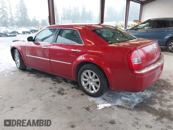 ✅ 2006 Chrysler 300 C • VIN: 2C3LA63H36H420844 • Лот: 43691498. Опубликован ранее на IAAI с пробегом 102 465 миль. Бесплатный доступ к архиву аукционных продаж из США и подробный отчёт об истории автомобиля на DreamBid. Изображение 3.