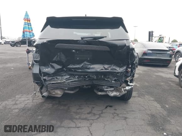 ✅ 2021 Ford Explorer XLT • VIN: 1FMSK7DH3MGA31425 • Lot: 43692608. Wystawiony na IAAI z przebiegiem 79 798 mil. Bezpłatny archiwum sprzedaży aukcyjnych z USA i szczegółowy raport historii pojazdu na DreamBid. Zdjęcie 17.