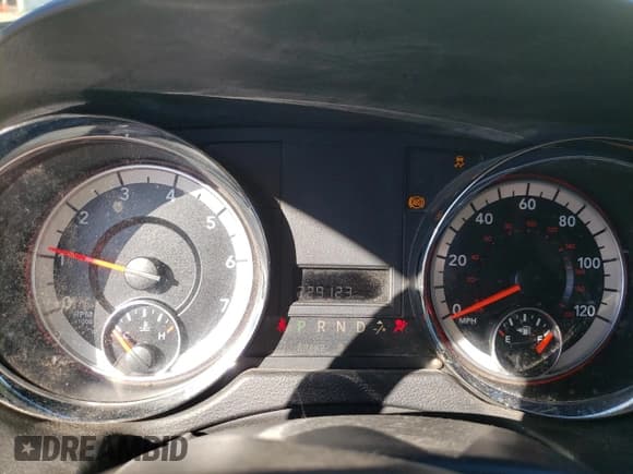 ✅ 2016 Dodge Grand Caravan SE • VIN: 2C4RDGBG1GR250328 • Lot: 89792575. Wystawiony na Copart z przebiegiem 229 123 mil. Bezpłatny archiwum sprzedaży aukcyjnych z USA i szczegółowy raport historii pojazdu na DreamBid. Zdjęcie 9.