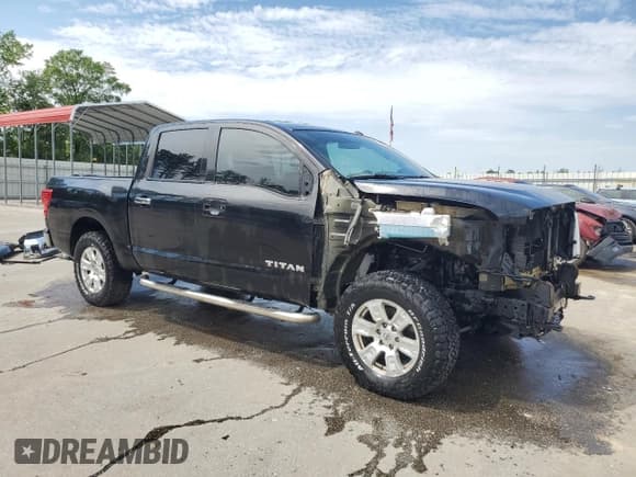✅ 2017 Nissan Titan SV • VIN: 1N6AA1EJ2HN542141 • Lot: 56014025. Listed on Copart with 100,696 mi. Free auction sales archive from the USA and detailed vehicle history report at DreamBid. Image 4.
