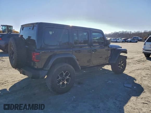 ✅ 2018 Jeep Wrangler Unlimited Rubicon • VIN: 1C4HJXFG8JW232955 • Лот: 97105845. Опубликован ранее на Copart с пробегом 22 717 миль. Бесплатный доступ к архиву аукционных продаж из США и подробный отчёт об истории автомобиля на DreamBid. Изображение 3.