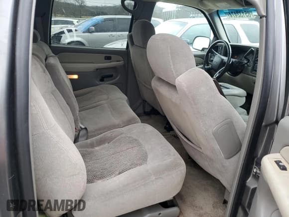 ✅ 2002 Chevrolet Suburban LS • VIN: 3GNFK16Z02G315466 • Лот: 85132474. Опубликован ранее на Copart с пробегом 146 903 миль. Бесплатный доступ к архиву аукционных продаж из США и подробный отчёт об истории автомобиля на DreamBid. Изображение 11.