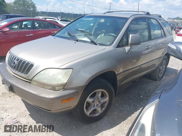 ✅ 2002 Lexus RX 300 • VIN: JTJGF10U520142334 • Lot: 42969395. Wystawiony na IAAI z przebiegiem 309 271 mil. Bezpłatny archiwum sprzedaży aukcyjnych z USA i szczegółowy raport historii pojazdu na DreamBid. Zdjęcie 2.