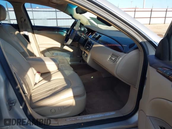 ✅ 2008 Buick Lucerne CXL • VIN: 1G4HD572X8U194757 • Lot: 43787545. Wystawiony na IAAI z przebiegiem 121 398 mil. Bezpłatny archiwum sprzedaży aukcyjnych z USA i szczegółowy raport historii pojazdu na DreamBid. Zdjęcie 5.