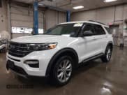 ✅ 2020 Ford Explorer XLT • VIN: 1FMSK8DH2LGA21411 • Lot: 41605079. Wystawiony na IAAI z przebiegiem 74 795 mil. Bezpłatny archiwum sprzedaży aukcyjnych z USA i szczegółowy raport historii pojazdu na DreamBid. Zdjęcie 2.