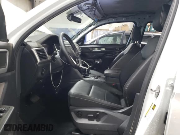 ✅ 2023 Volkswagen Atlas SE • VIN: 1V2LC2CA5PC212341 • Lot: 48790405. Listed on Copart with 47,757 mi. Free auction sales archive from the USA and detailed vehicle history report at DreamBid. Image 7.