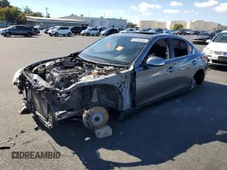 ✅ 2015 Infiniti Q50 Premium • VIN: JN1BV7AP4FM349018 • Lot: 82786455. Wystawiony na Copart z przebiegiem 170 162 mil. Bezpłatny archiwum sprzedaży aukcyjnych z USA i szczegółowy raport historii pojazdu na DreamBid. Zdjęcie 1.