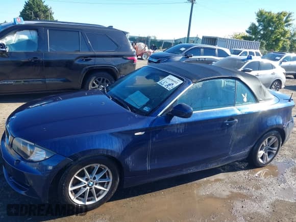 ✅ 2010 BMW 1 Series 128i • VIN: WBAUN1C59AVH81847 • Lot: 40496951. Listed on IAAI with 148,463 mi. Free auction sales archive from the USA and detailed vehicle history report at DreamBid. Image 15.