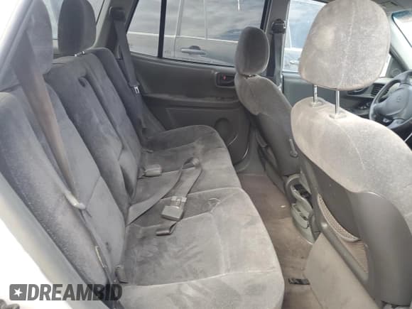 ✅ 2002 Hyundai Santa Fe GLS • VIN: KM8SC73D92U175975 • Лот: 71291915. Опубликован ранее на Copart с пробегом 124 648 миль. Бесплатный доступ к архиву аукционных продаж из США и подробный отчёт об истории автомобиля на DreamBid. Изображение 11.