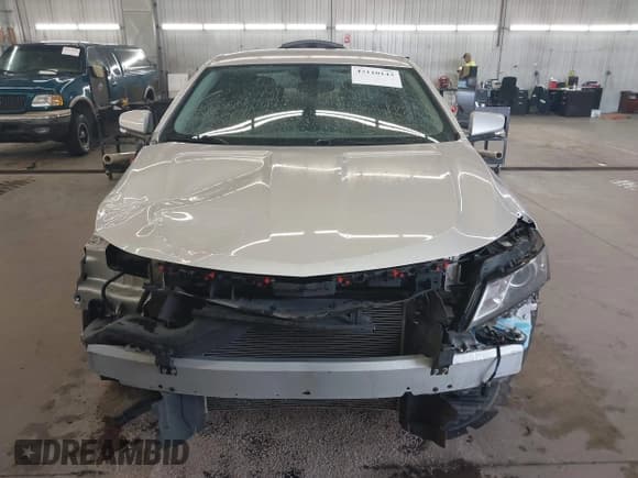 ✅ 2019 Chevrolet Impala LT • VIN: 1G11Z5SA4KU137010 • Lot: 43110143. Listed on IAAI with 185,021 mi. Free auction sales archive from the USA and detailed vehicle history report at DreamBid. Image 13.