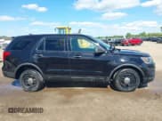 ✅ 2019 Ford Police Interceptor Utility • VIN: 1FM5K8AR1KGA62699 • Lot: 40735851. Wystawiony na IAAI z przebiegiem 76 605 mil. Bezpłatny archiwum sprzedaży aukcyjnych z USA i szczegółowy raport historii pojazdu na DreamBid. Zdjęcie 13.