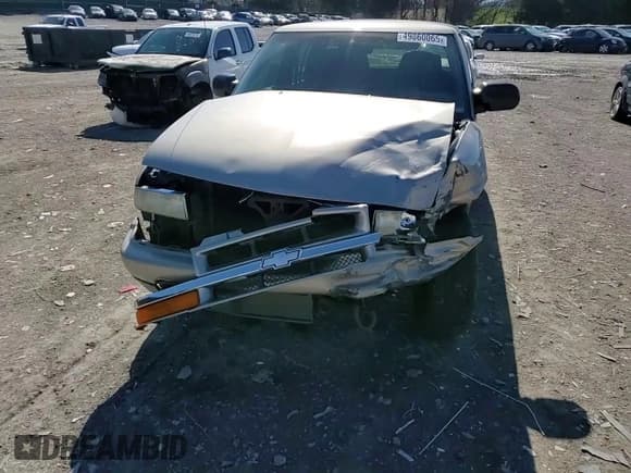 ✅ 2003 Chevrolet S-10 LS • VIN: 1GCDT13X23K144570 • Лот: 49860065. Опубликован ранее на Copart с пробегом 140 192 миль. Бесплатный доступ к архиву аукционных продаж из США и подробный отчёт об истории автомобиля на DreamBid. Изображение 11.