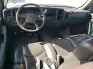 ✅ 2006 Chevrolet Silverado 2500HD Work Truck • VIN: 1GCHC23U56F170848 • Лот: 46299625. Опубликован ранее на Copart с пробегом 259 631 миль. Бесплатный доступ к архиву аукционных продаж из США и подробный отчёт об истории автомобиля на DreamBid. Изображение 8.