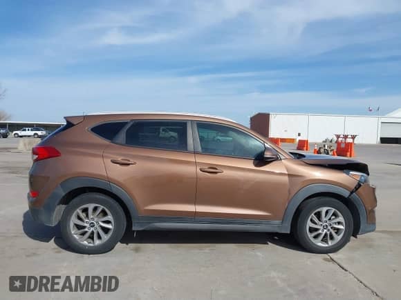 2016 Hyundai Tucson Limited z VIN KM8J33A20GU137662, wystawiony jako IAAI lot #41818149 z przebiegiem 120 010 mil mil oraz . Historia ofert i sprzedaży dostępna na DreamBid. Obrazek 13.
