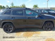 ✅ 2016 Jeep Cherokee Limited • VIN: 1C4PJMDB3GW296783 • Lot: 43184536. Wystawiony na IAAI z przebiegiem 75 342 mil. Bezpłatny archiwum sprzedaży aukcyjnych z USA i szczegółowy raport historii pojazdu na DreamBid. Zdjęcie 13.