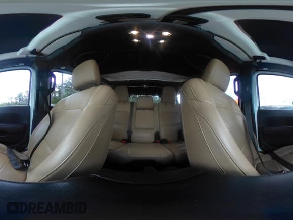 ✅ 2019 Jeep Wrangler Unlimited Sahara • VIN: 1C4HJXEG6KW529208 • Lot: 42272360. Listed on IAAI with 145,313 mi. Free auction sales archive from the USA and detailed vehicle history report at DreamBid. Image 18.