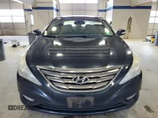 2013 Hyundai Sonata Limited z VIN 5NPEC4AC0DH644474, wystawiony jako Copart lot #90654105 z przebiegiem 120 648 mil mil oraz Czysty tytuł • Clean title. Historia ofert i sprzedaży dostępna na DreamBid. Obrazek 5.