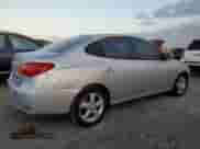 2008 Hyundai Elantra GLS z VIN KMHDU46D18U475406, wystawiony jako Copart lot #75056064 z przebiegiem 136 673 mil mil oraz Szkoda całkowita • Salvage title. Historia ofert i sprzedaży dostępna na DreamBid. Obrazek 3.