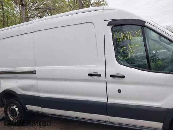 ✅ 2017 Ford Transit • VIN: 1FTYR2CM6HKB25023 • Лот: 42071625. Опубликован ранее на IAAI с пробегом 146 965 миль. Бесплатный доступ к архиву аукционных продаж из США и подробный отчёт об истории автомобиля на DreamBid. Изображение 13.