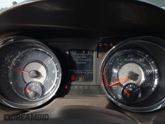 ✅ 2011 Chrysler Town & Country Touring L • VIN: 2A4RR8DG8BR716571 • Lot: 43636511. Wystawiony na IAAI z przebiegiem 192 826 mil. Bezpłatny archiwum sprzedaży aukcyjnych z USA i szczegółowy raport historii pojazdu na DreamBid. Zdjęcie 7.