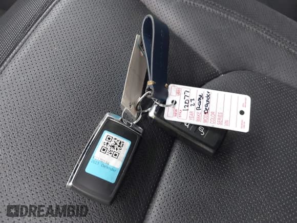 ✅ 2023 Land Rover Defender X-Dynamic SE • VIN: SALE2EEU9P2170194 • Lot: 42402794. Listed on IAAI with 22,943 mi. Free auction sales archive from the USA and detailed vehicle history report at DreamBid. Image 11.