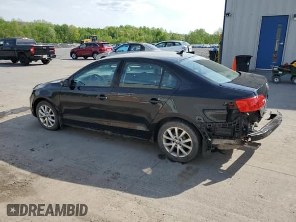 ✅ 2011 Volkswagen Jetta SE • VIN: 3VWDZ7AJ8BM304794 • Lot: 56118385. Listed on Copart with 287,606 mi. Free auction sales archive from the USA and detailed vehicle history report at DreamBid. Image 2.