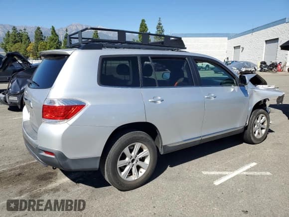 ✅ 2012 Toyota Highlander • VIN: 5TDZK3EH5CS059189 • Лот: 86339525. Опубликован ранее на Copart с пробегом 283 337 миль. Бесплатный доступ к архиву аукционных продаж из США и подробный отчёт об истории автомобиля на DreamBid. Изображение 3.