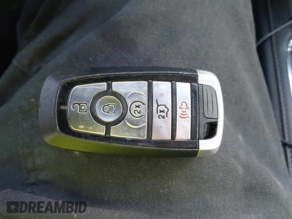 ✅ 2021 Ford Expedition Max Limited • VIN: 1FMJK2AT4MEA38130 • Lot: 42403182. Wystawiony na IAAI z przebiegiem 75 972 mil. Bezpłatny archiwum sprzedaży aukcyjnych z USA i szczegółowy raport historii pojazdu na DreamBid. Zdjęcie 11.