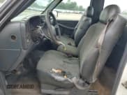 ✅ 1999 Chevrolet Silverado 1500 • VIN: 1GCEC14VXXZ180280 • Лот: 71830104. Опубликован ранее на Copart с пробегом Не указан. Бесплатный доступ к архиву аукционных продаж из США и подробный отчёт об истории автомобиля на DreamBid. Изображение 7.